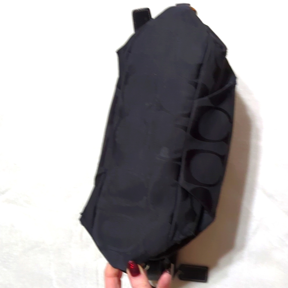 Coach Signature Hobo - Picture 7 of 13